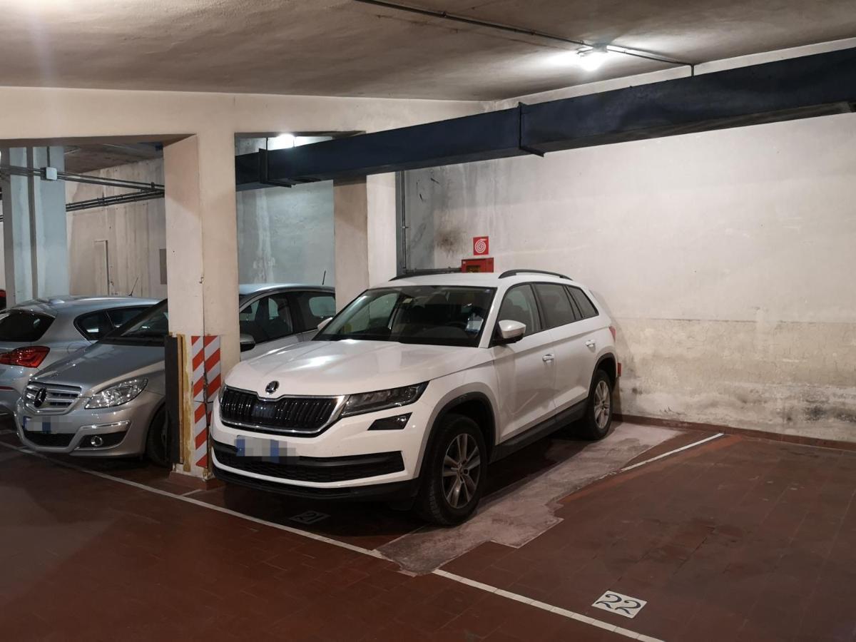 Convenient Family Apt With Private Parking Местре Экстерьер фото