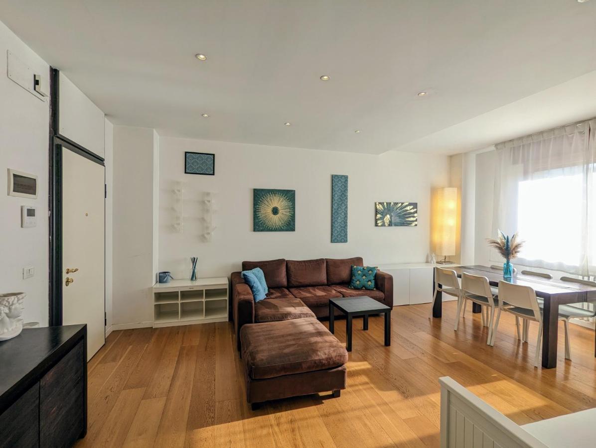 Convenient Family Apt With Private Parking Местре Экстерьер фото