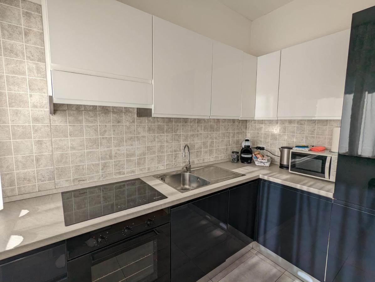 Convenient Family Apt With Private Parking Местре Экстерьер фото