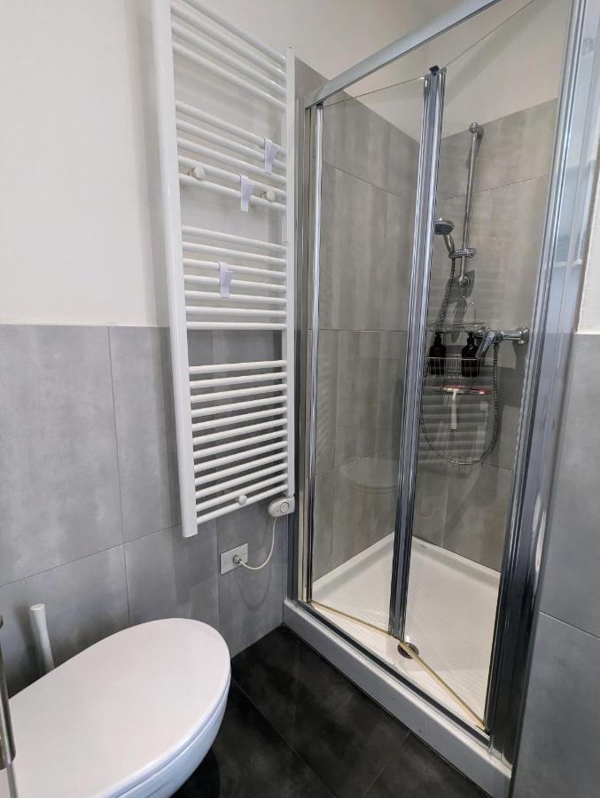 Convenient Family Apt With Private Parking Местре Экстерьер фото