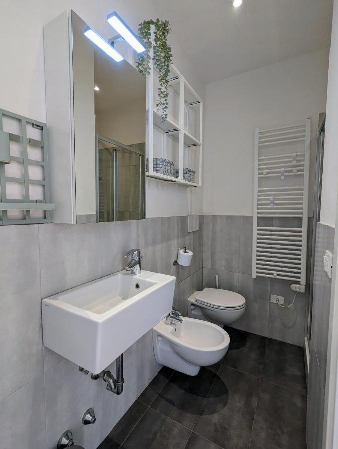 Convenient Family Apt With Private Parking Местре Экстерьер фото